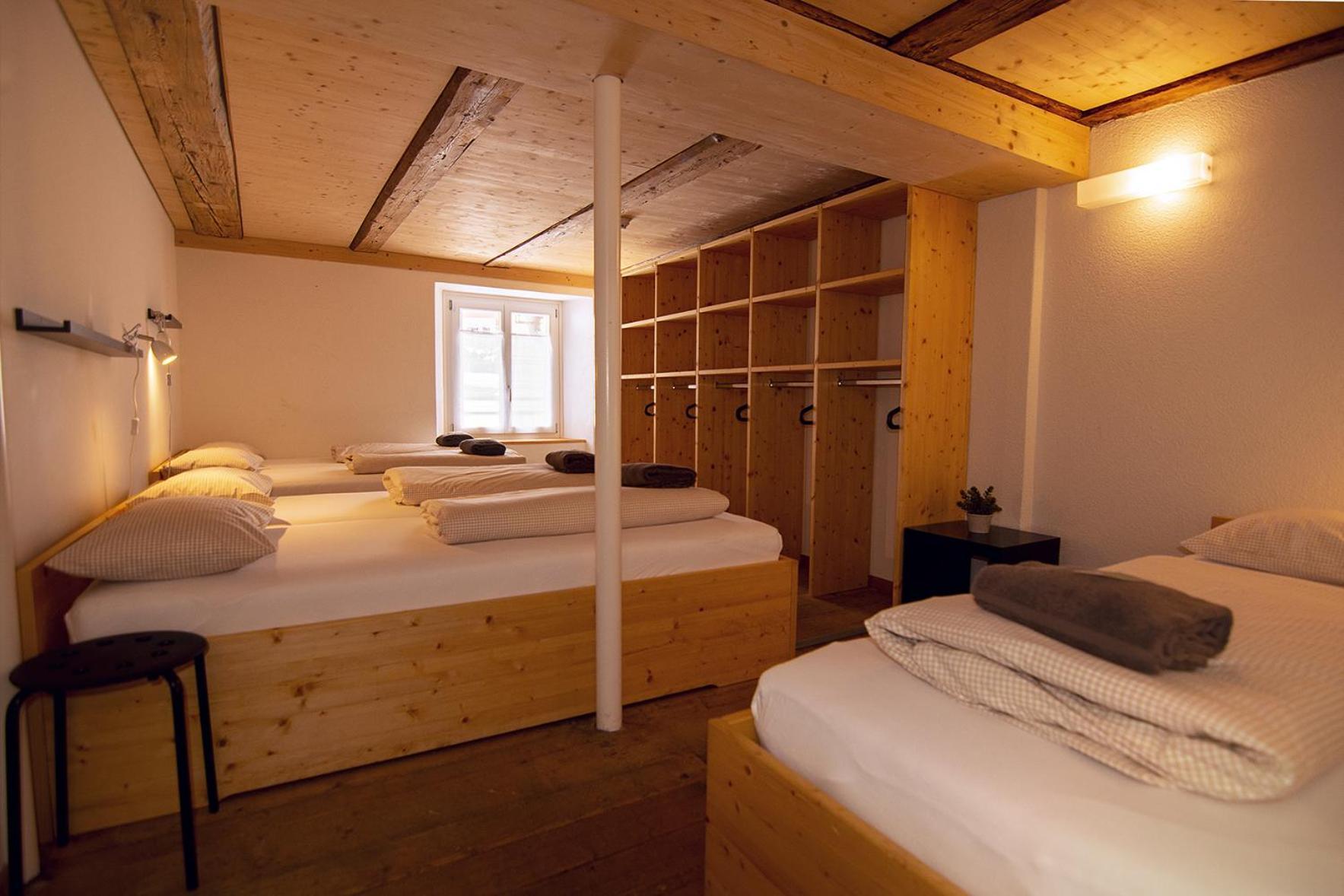Sust Lodge Am Gotthard Hospental Exterior foto