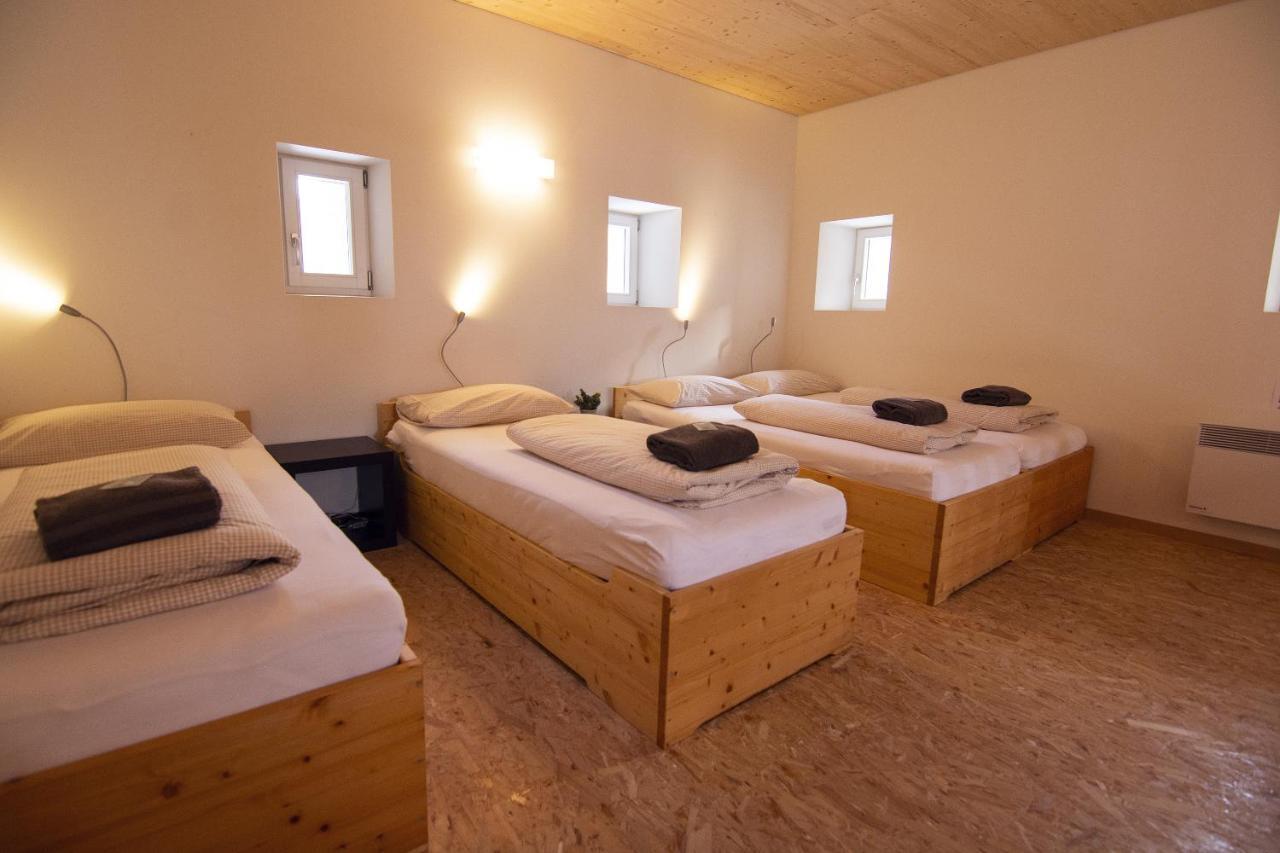 Sust Lodge Am Gotthard Hospental Exterior foto